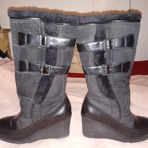 black winter boots